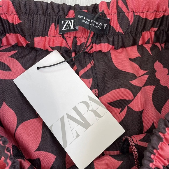 ZARA Wide Leg Satin Culottes Size S Elastic Waist Pink Black Floral Crop - Picture 4 of 5